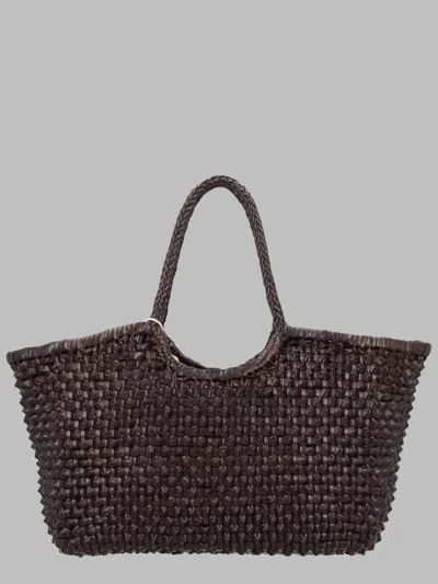 Dragon Diffusion In Black