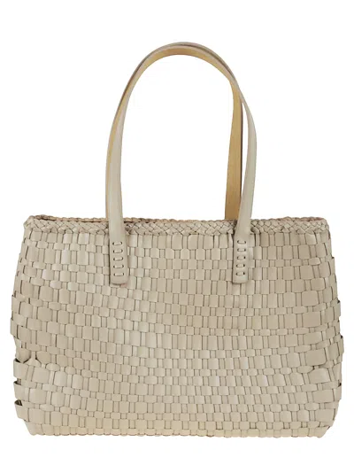 Dragon Diffusion Salvage Irregular Woven Tote 35x25x12 Cm In Pearl