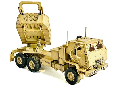 Dragon Models United States M142 High Mobility Artillery Rocket System (himars) Desert Camo "neo Dragon Armor" Ser