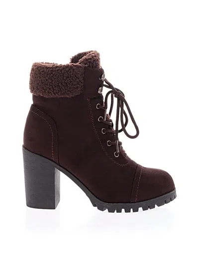 Pre-owned Dream Pairs Boots In Brown