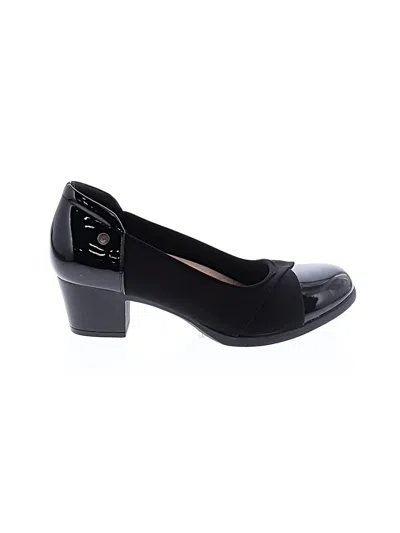 Pre-owned Dream Pairs Heels In Black