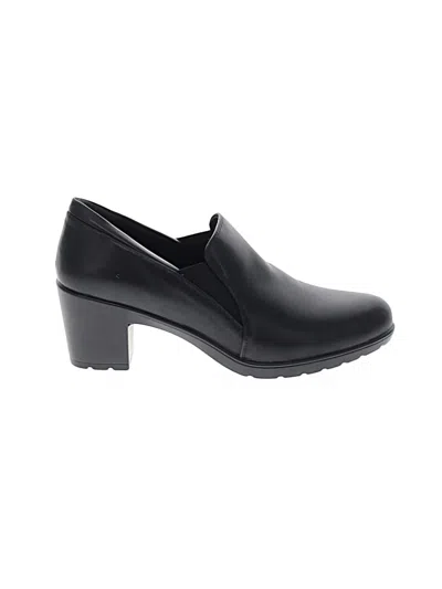 Pre-owned Dream Pairs Heels In Black