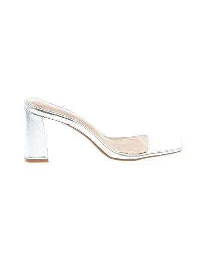 Pre-owned Dream Pairs Heels In Silver