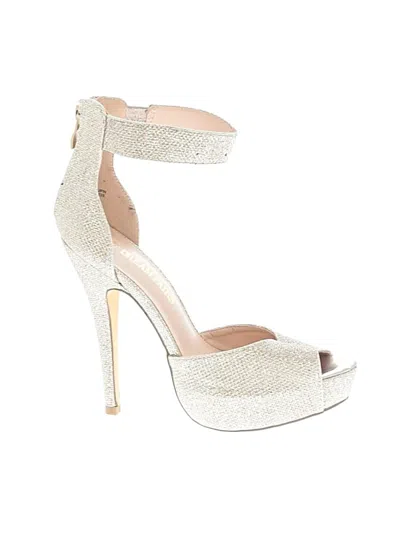Pre-owned Dream Pairs Sandals In Ivory