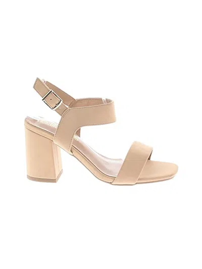Pre-owned Dream Pairs Sandals In Tan