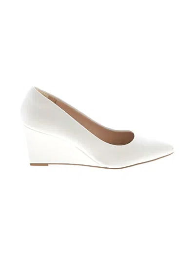 Pre-owned Dream Pairs Wedges In Ivory