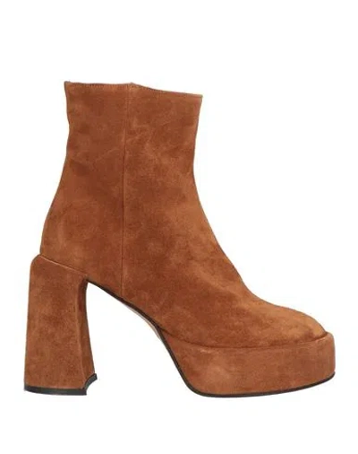 Dreamer Woman Ankle Boots Camel Size 9 Leather In Beige