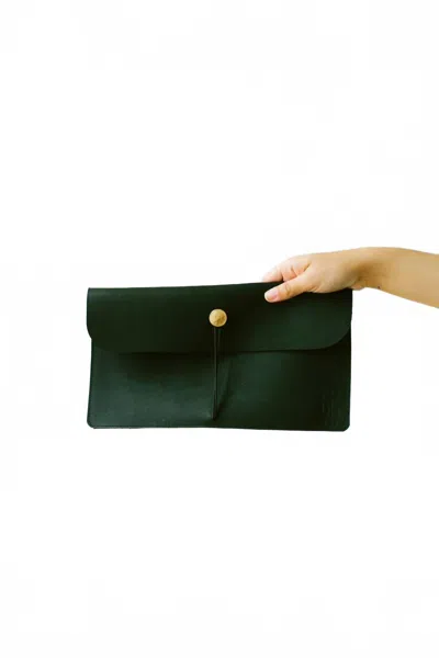 Dreamers Supply Co. Women's Envelope Clutch In Noir In Green