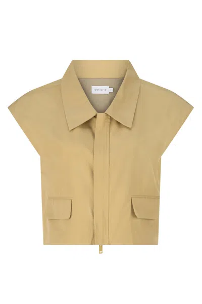 Dref By D Women's Neutrals Unco Vest - Ecru In Beige