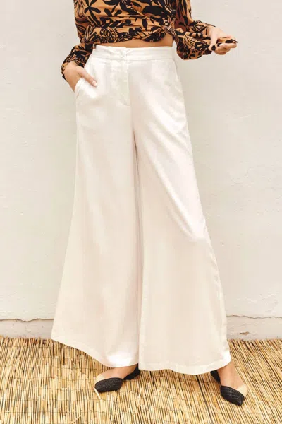 Dress Forum Wide Leg Linen Pants In White