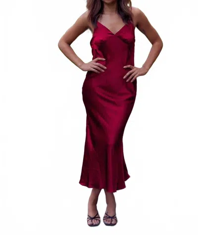 Dress Forum Women's Chevron Seam Open Back Dress In Red