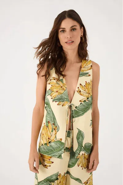 Dress To Paradise Print Vest In Beige In Multi