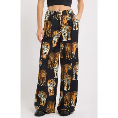 Dressed In Lala Dressed In Black Tiger Tales