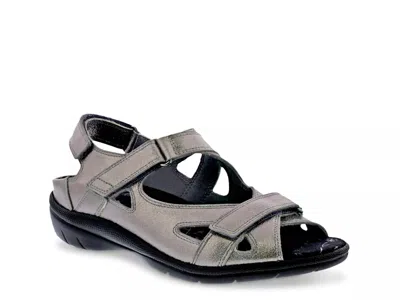 Drew Extra Wide Width Lagoon Wedge Sandal In Gray