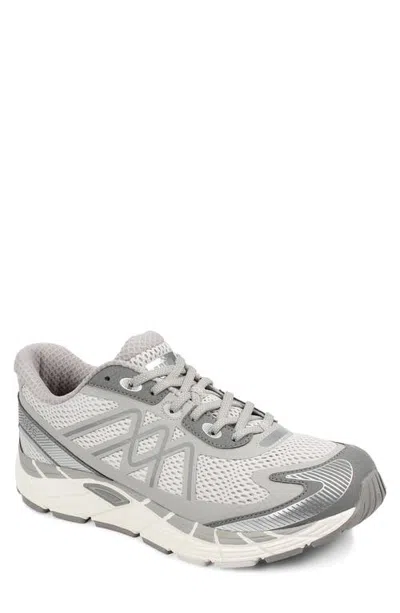 Drew Nash Walking Shoe In Gray