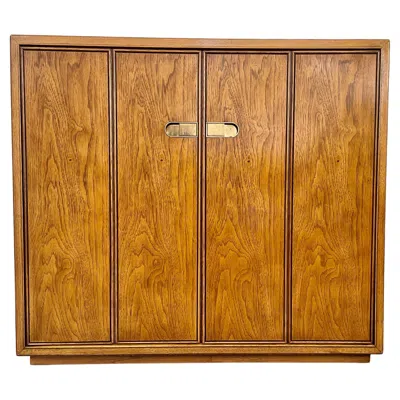Pre-owned Drexel Extendable Top Liquor Cabinet In Brown