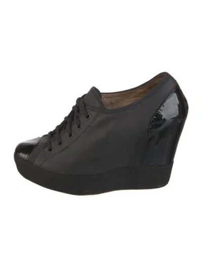 Pre-owned Dries Van Noten Canvas Pumps In Blue