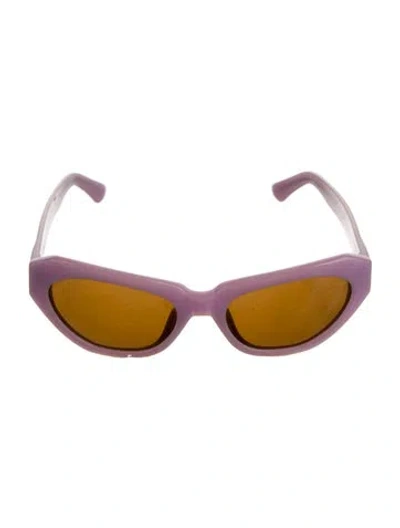 Pre-owned Dries Van Noten Cat-eye Tinted Sunglasses In Purple
