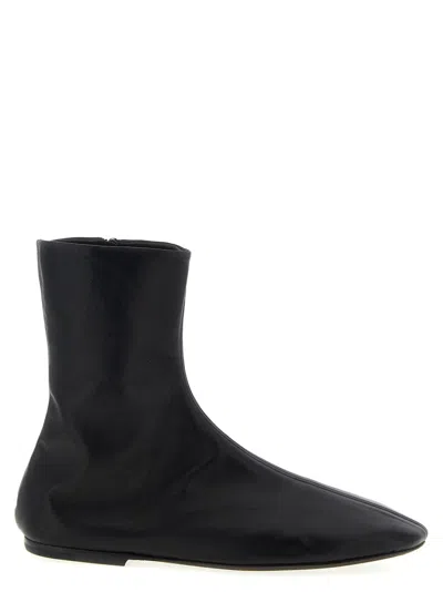 DRIES VAN NOTEN DRIES VAN NOTEN LEATHER ANKLE BOOTS