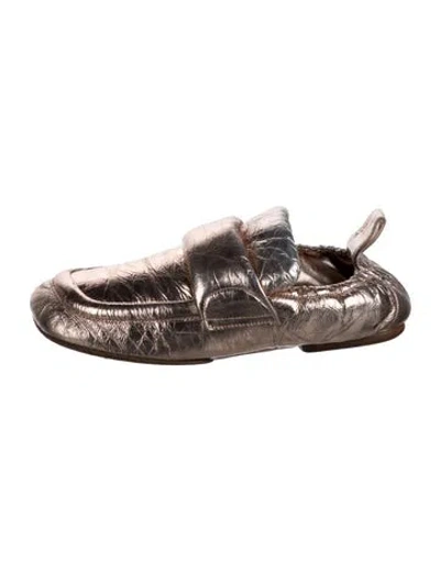 Pre-owned Dries Van Noten Leather Loafers In Metallic/pink