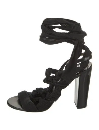 Pre-owned Dries Van Noten Pumps In Black