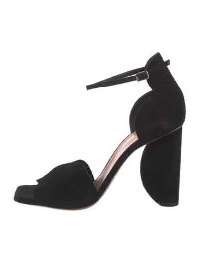 Pre-owned Dries Van Noten Suede Pumps In Black