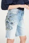 Driftwood Bermuda Belle Fleur Short In Light Wash In Blue