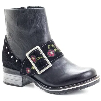 Dromedaris Women's Kamilah Boot In Black