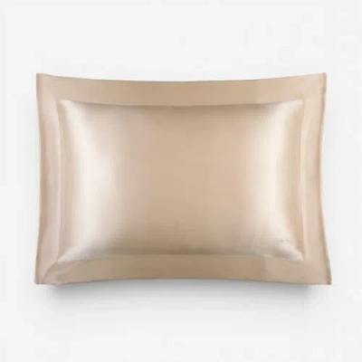 Drowsy Hyaluronic Acid Infused Silk Pillowcase In Gold