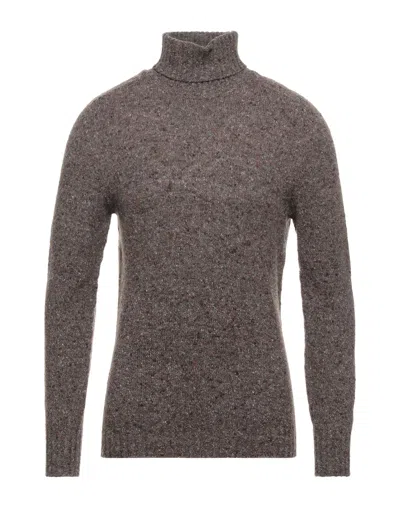 Drumohr Turtlenecks In Brown