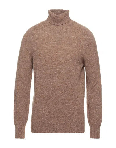 Drumohr Turtlenecks In Beige