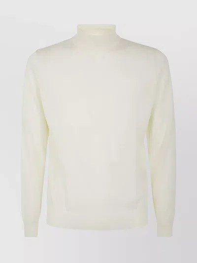 Drumohr Modern Turtleneck Sweater Ribbed Cuffs In White