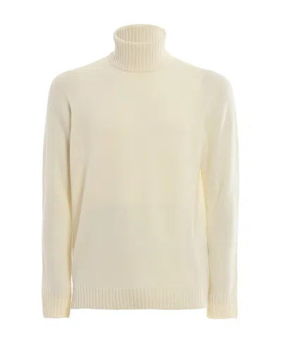 Drumohr Roll Neck Jumper In Nude