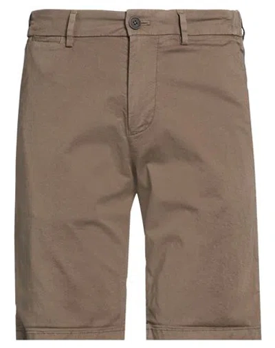 Drykorn Man Shorts & Bermuda Shorts Military Green Size 31 Cotton, Elastane In Brown