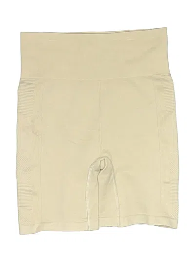 Pre-owned Dsg Khaki Shorts In Ivory