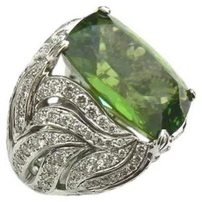 Pre-owned Dso Designs 18.00 Carat Cushion Cut Burmese Peridot And Diamond Flame Design Ring In Red