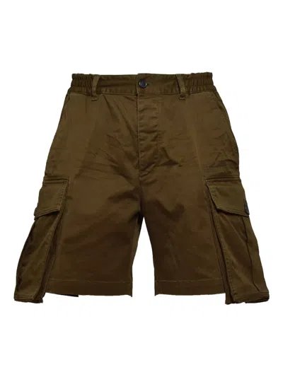 Dsquared2 Straight Leg Cargo Shorts In Green