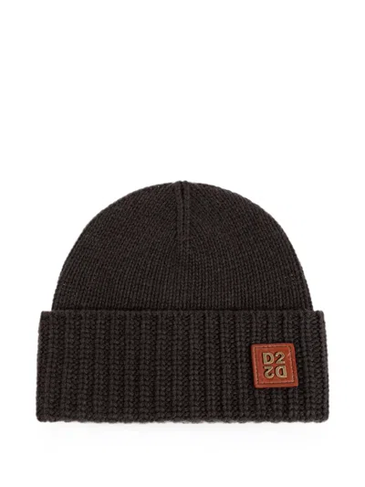 Dsquared2 D2 Logo-patch Ribbed-knit Beanie In Brown