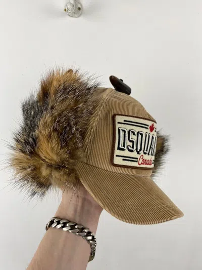 Pre-owned Dsquared2 Dsquered Fox Fur Cordorouy Cap Hat In Beige
