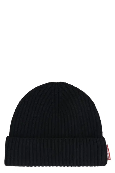 Dsquared2 Hat And Scarf Set In Black