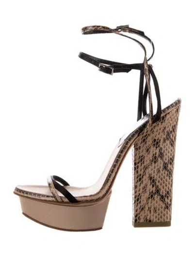 Pre-owned Dsquared2 Leather Sandals In Neutral