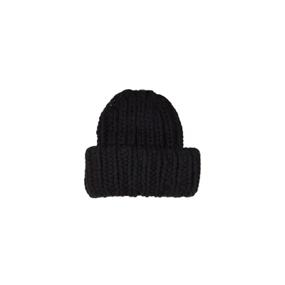 Dsquared2 Logo-plaque Ribbed-knitted Beanie Hat In Nero