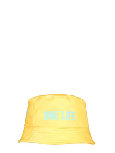 Dsquared2 Logo Print Bucket Hat In Yellow