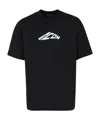 Dsquared2 Black T-shirt With Contrasting Icon Print In Black
