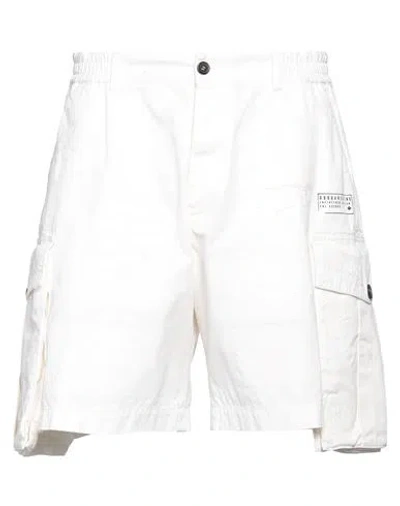 Dsquared2 Man Shorts & Bermuda Shorts White Size 36 Cotton