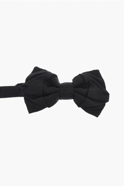 Dsquared2 Solid Color Silk Classic Fantasy Bow Tie In Black