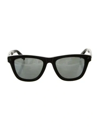 Pre-owned Dsquared2 Wayfarer Tinted Sunglasses In Black