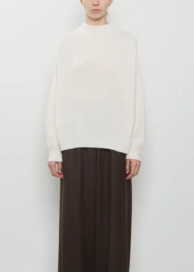 Dušan Classic Round Neck Sweater In Bone