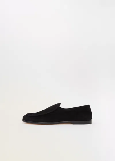 Dušan Classic Suede Loafer In Black