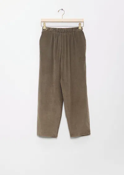 Dušan Corduroy Carrot Pants In Military
